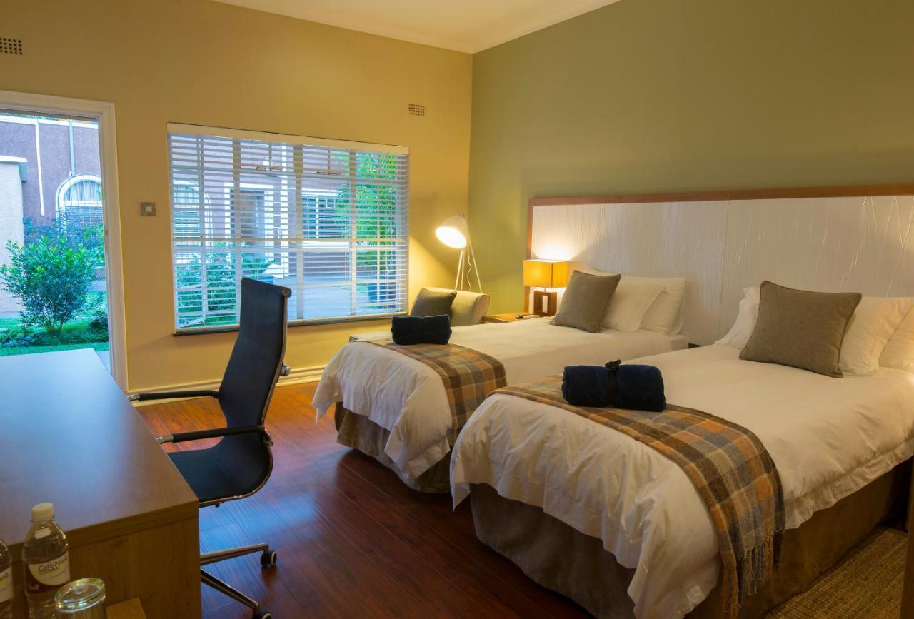Sandalwood Lodge هراري المظهر الخارجي الصورة